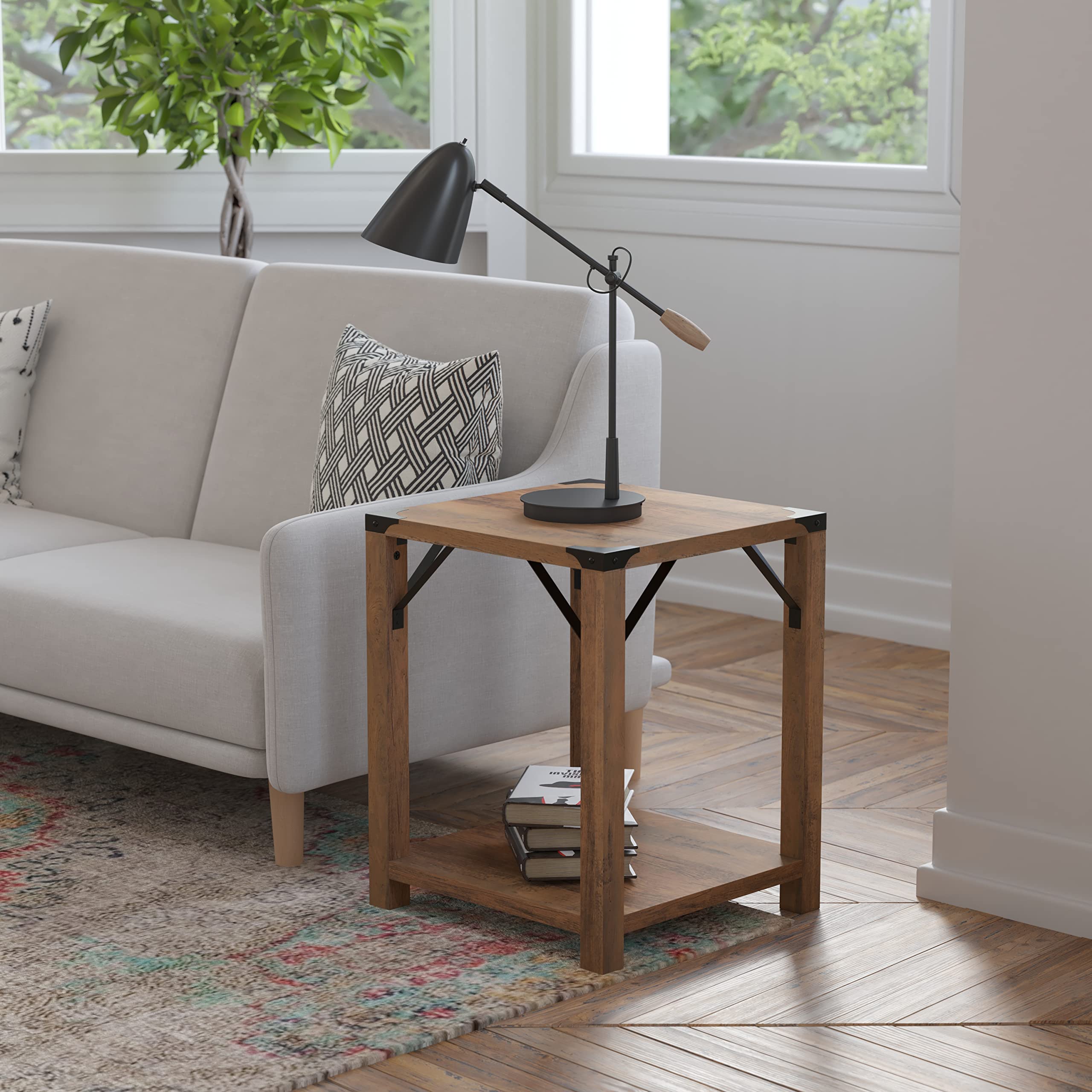 Flash Furniture Wyatt 現代農舍風格雙層木質邊桌，金屬角飾和交叉支撐，單件裝，鄉村橡木色